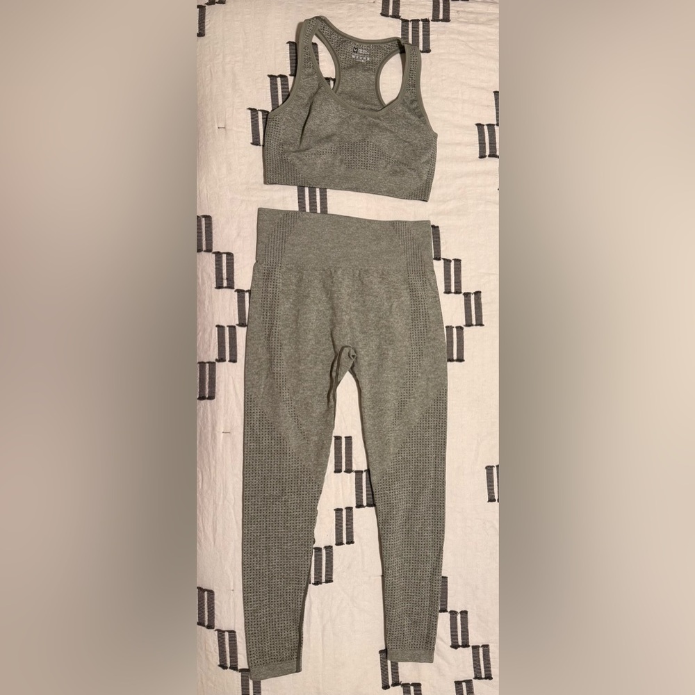Matching yoga set size M